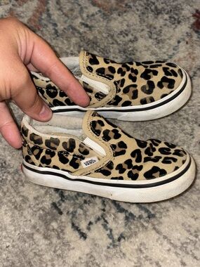 Vans Kids Slip-On Sneakers in Leopard Print Tan and Black